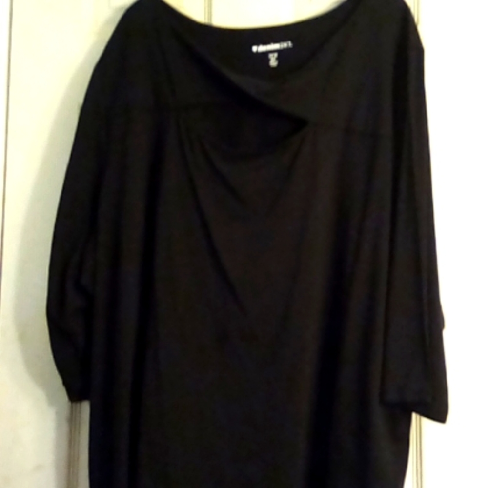 3/4 light weight top with cut out